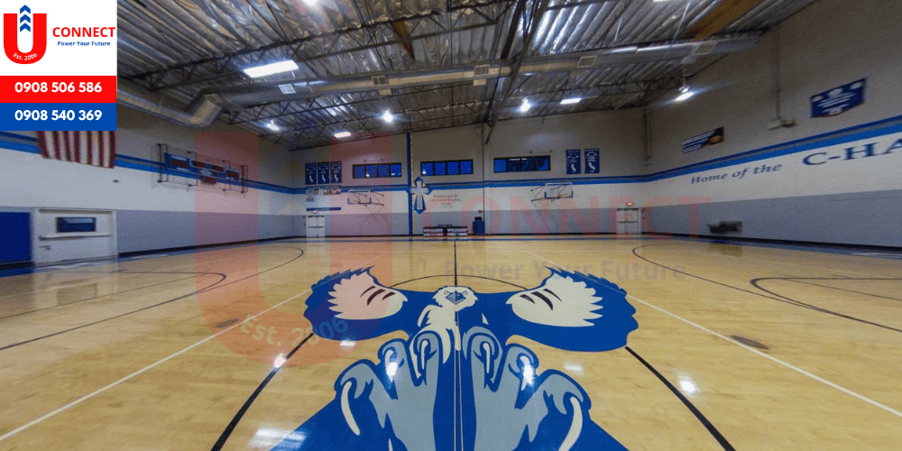 Trung học California Lutheran High School, bang California, Mỹ